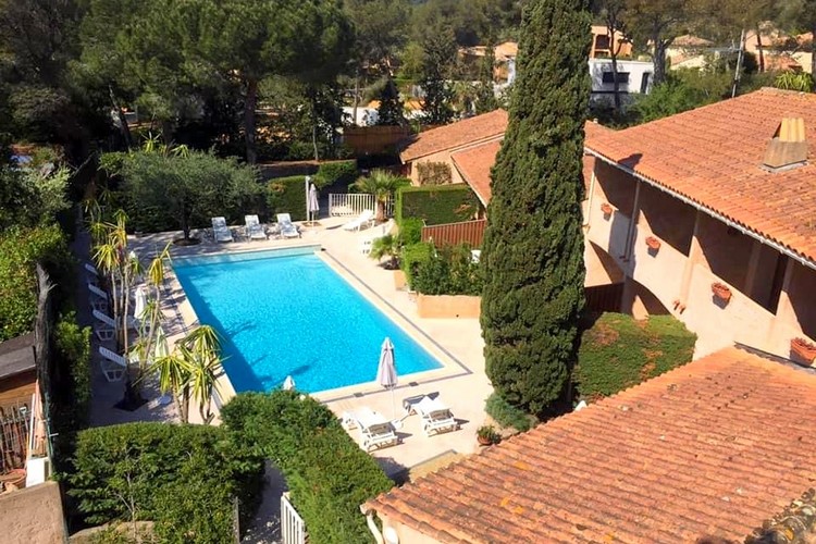 LOCATIONS DE VACANCES A LA CROIX VALMER DANS LE GOLFE DE SAINT-TROPEZ LOCATIONS DE VACANCES A LA CROIX VALMER DANS LE GOLFE DE SAINT-TROPEZ